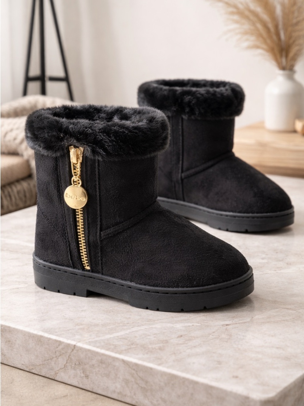 NWT Bebe Little Girls Black Faux Fur Lined Trendy Boots Gold Accents - Size 12